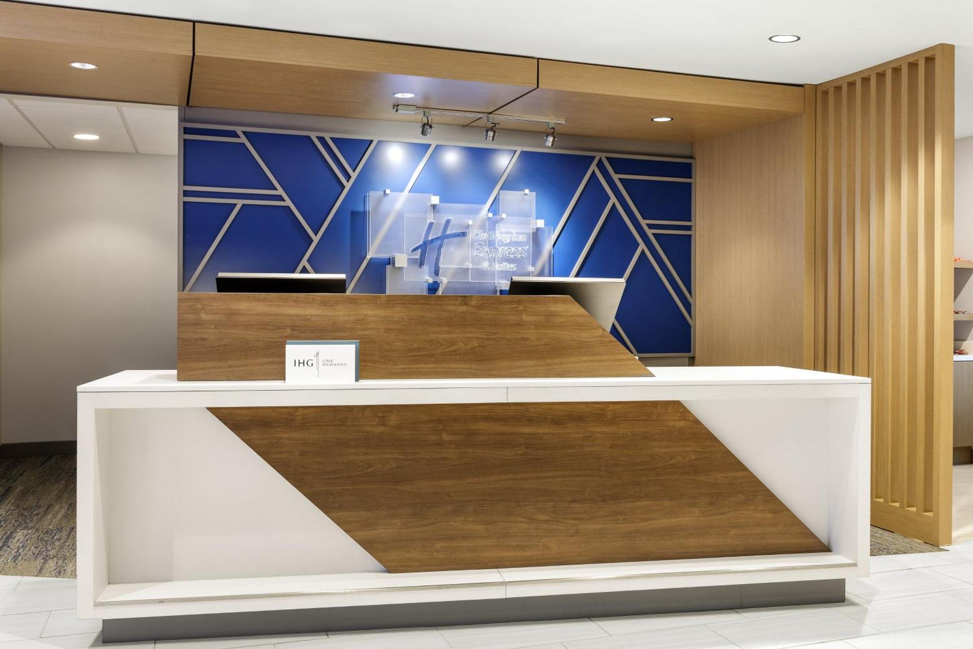 Holiday Inn Express & Suites Leesburg - Historic District By Ihg Esterno foto